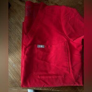 Figs XS red scrub top